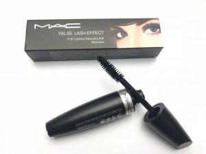 Adis' Accessories מסקרה של MAC