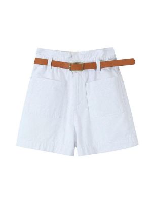 Adis' Accessories מכנסיים ברמודה לבנה עם חגורה חומה של זארה סטייל 